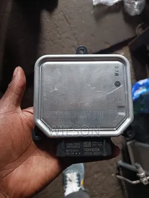 Harrier 2020-2023 Headlight Ballast/Computer