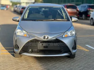 Toyota Vitz 1.3 AWD 5dr 2018 Brown