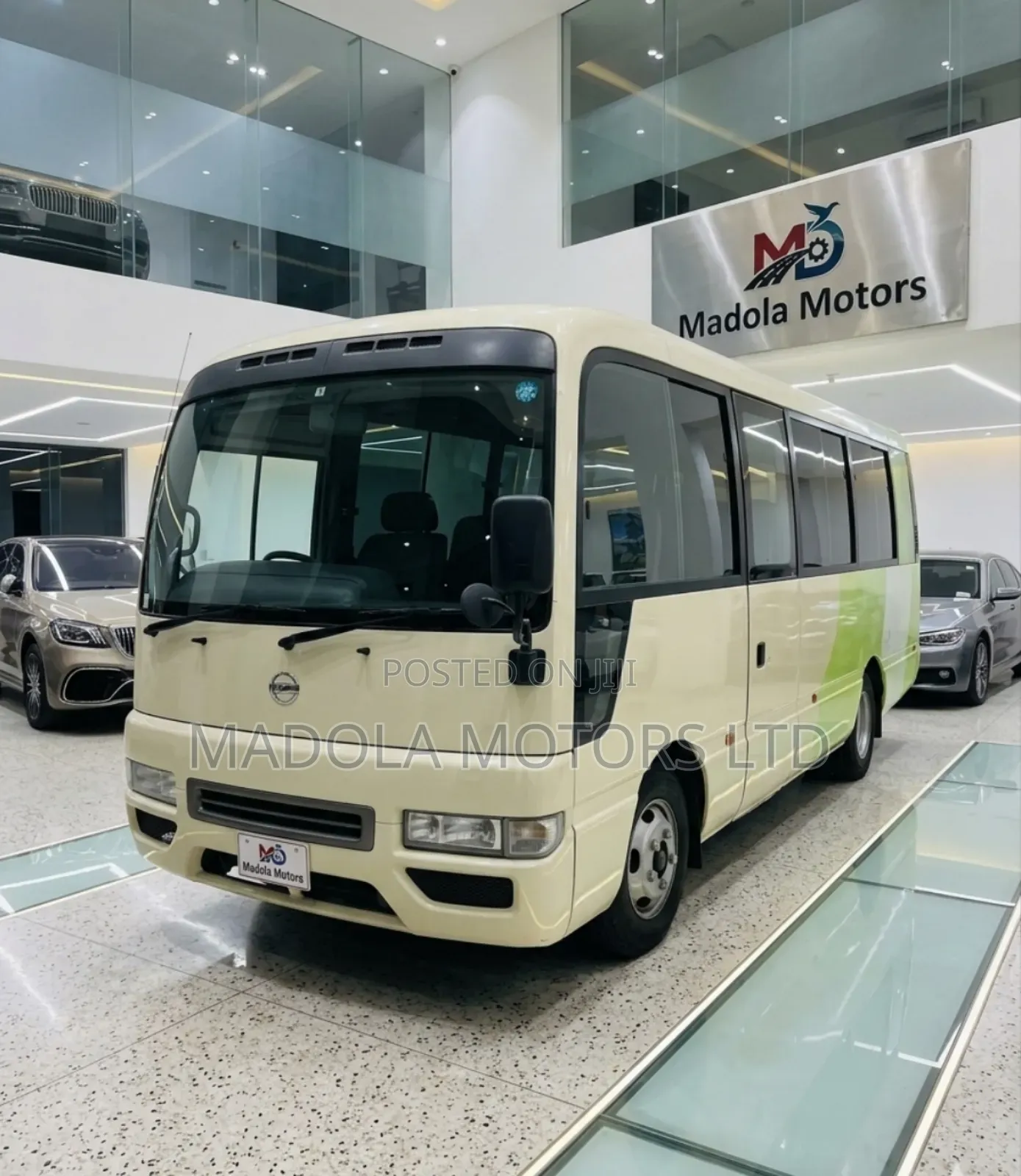 Nissan Civilian 2019 Yellow