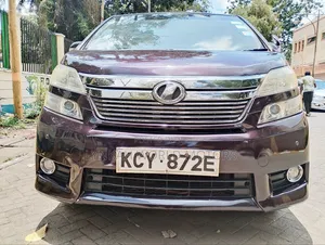 Toyota Vellfire 2013
