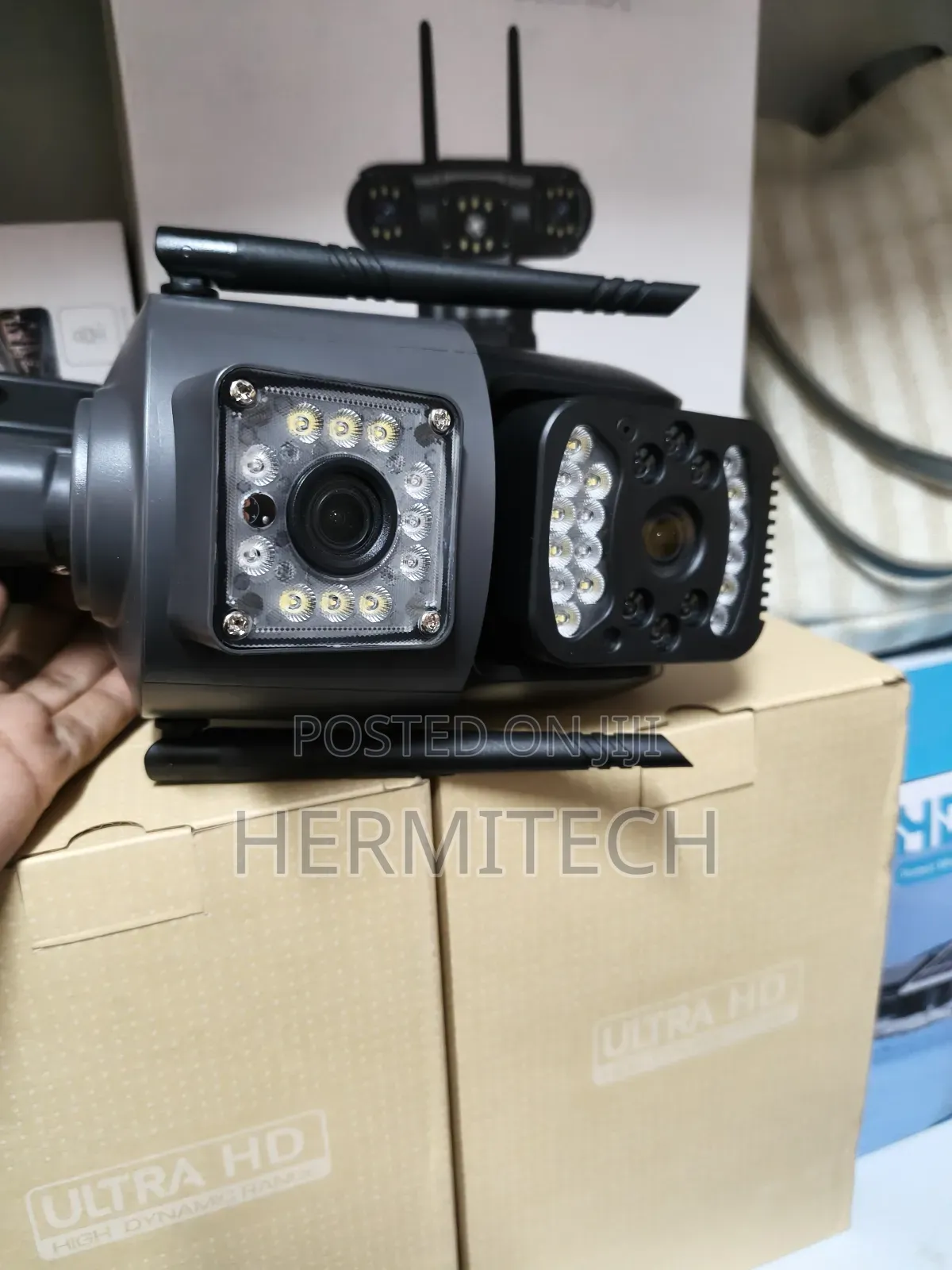 Wireless Connection 4g CCTV 2 Screen Display