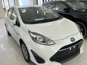 Toyota Aqua 2019 White