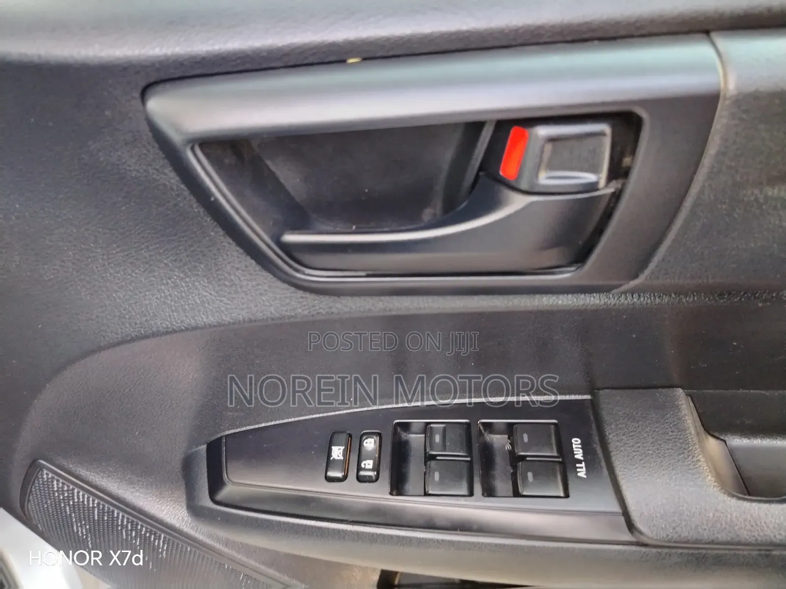 Toyota Corolla Fielder 2019 Silver