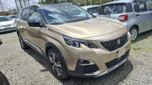 Peugeot 5008 1.6 THP 165 GT Line 2018 Gold