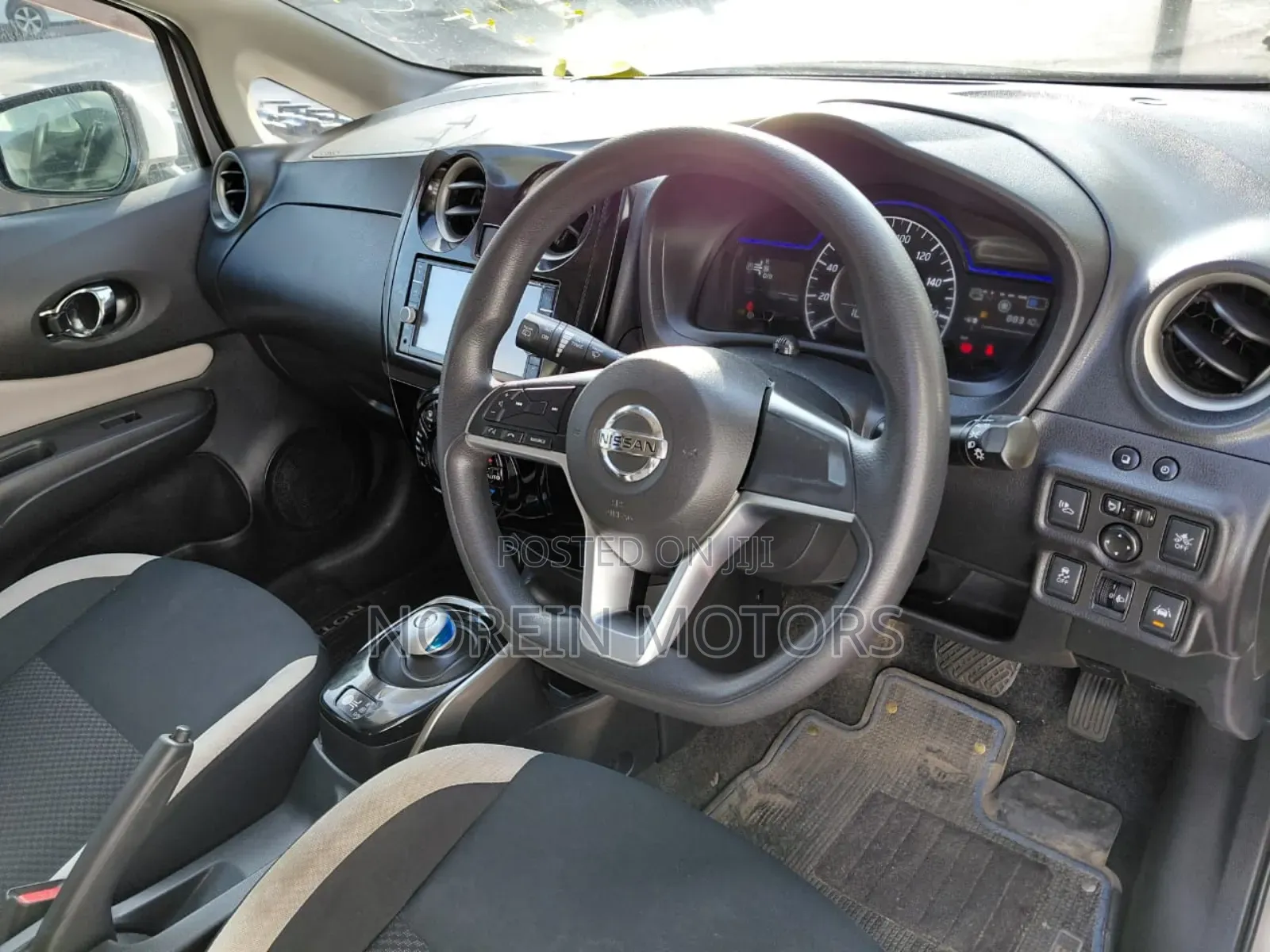 Nissan Note 2018 Silver