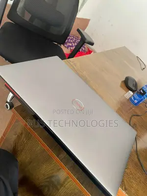 Laptop Dell Precision 5550 16GB Intel Core i7 SSD 512GB