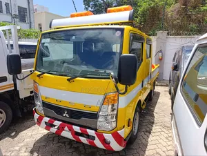 Mitsubishi Fuso Canter Double Cabin