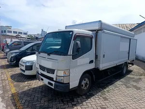 Mitsubishi Fuso Food Truck