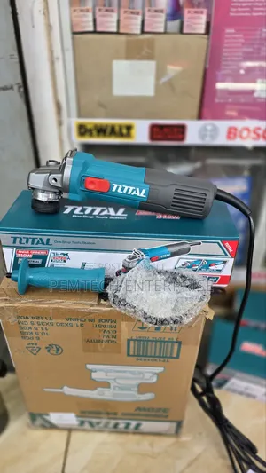 Total 710w Angle Grinder (Model Tg).
