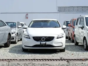 Volvo V40 2018 White
