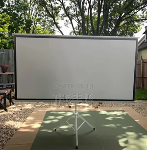 Easy to Move the Tripod Projector Screen to Different Locations