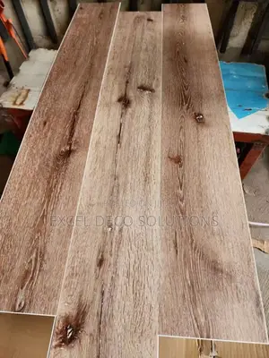 Waterproof SPC Floor Planks for Home, Office and Hotel Use
