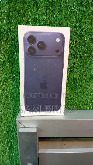 New Apple iPhone 17 Pro Max 256 GB Blue