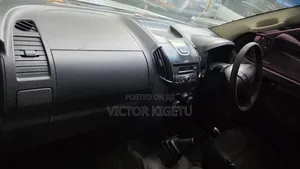 Isuzu D-MAX 2021 White