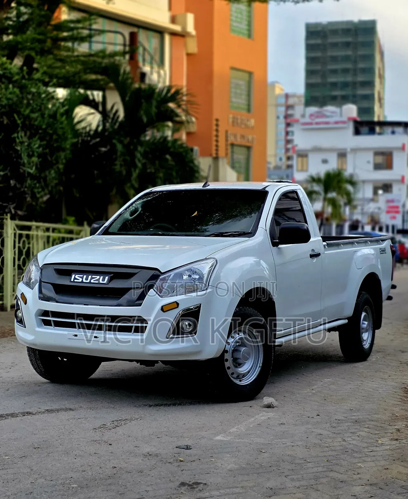 Isuzu D-MAX 2021 White