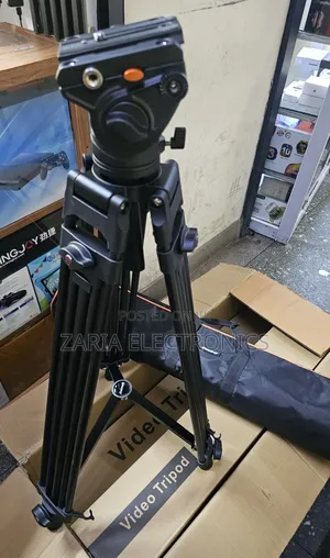 Triopo Professional Heavy Duty Camera Stand