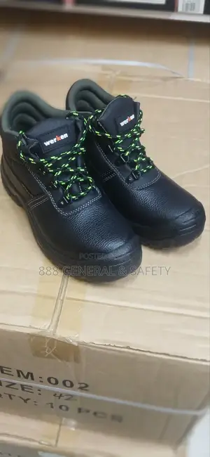 Strong Safety Boots | Durable | Perfect for Construction Work