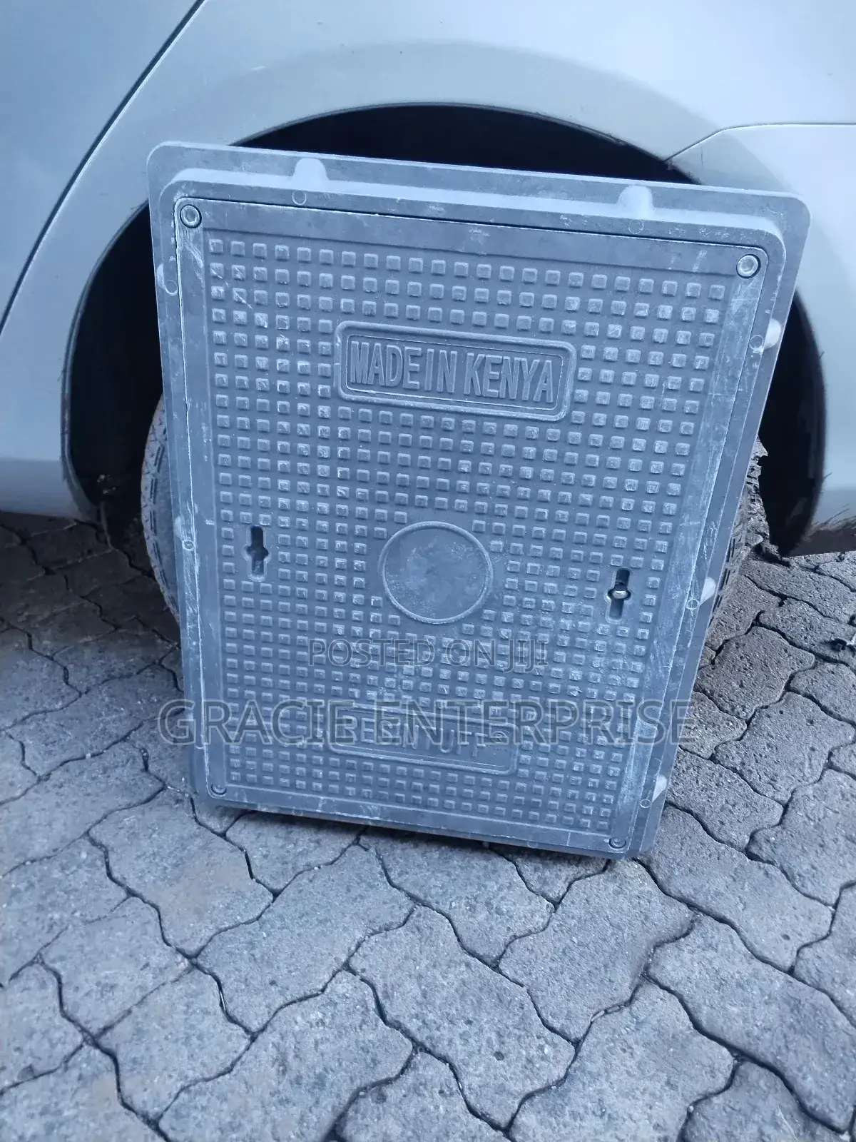 Lockable Reinforced Manhole Cover