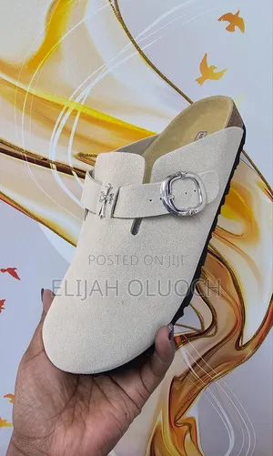 Birkenstock Chrome Hearts Slides
Beige
Original Quality