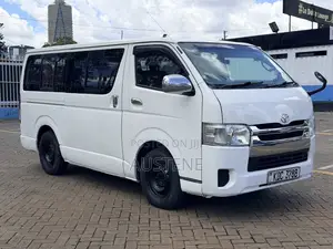 Toyota HiAce 2014 White