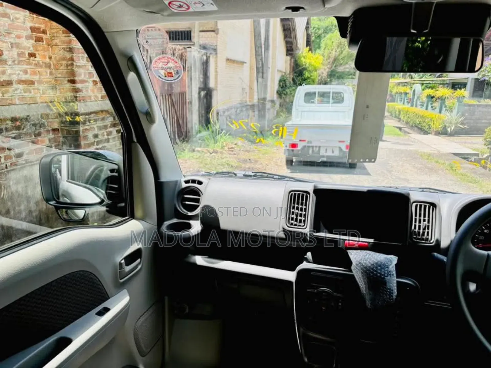 Suzuki Every Wagon 2019 White