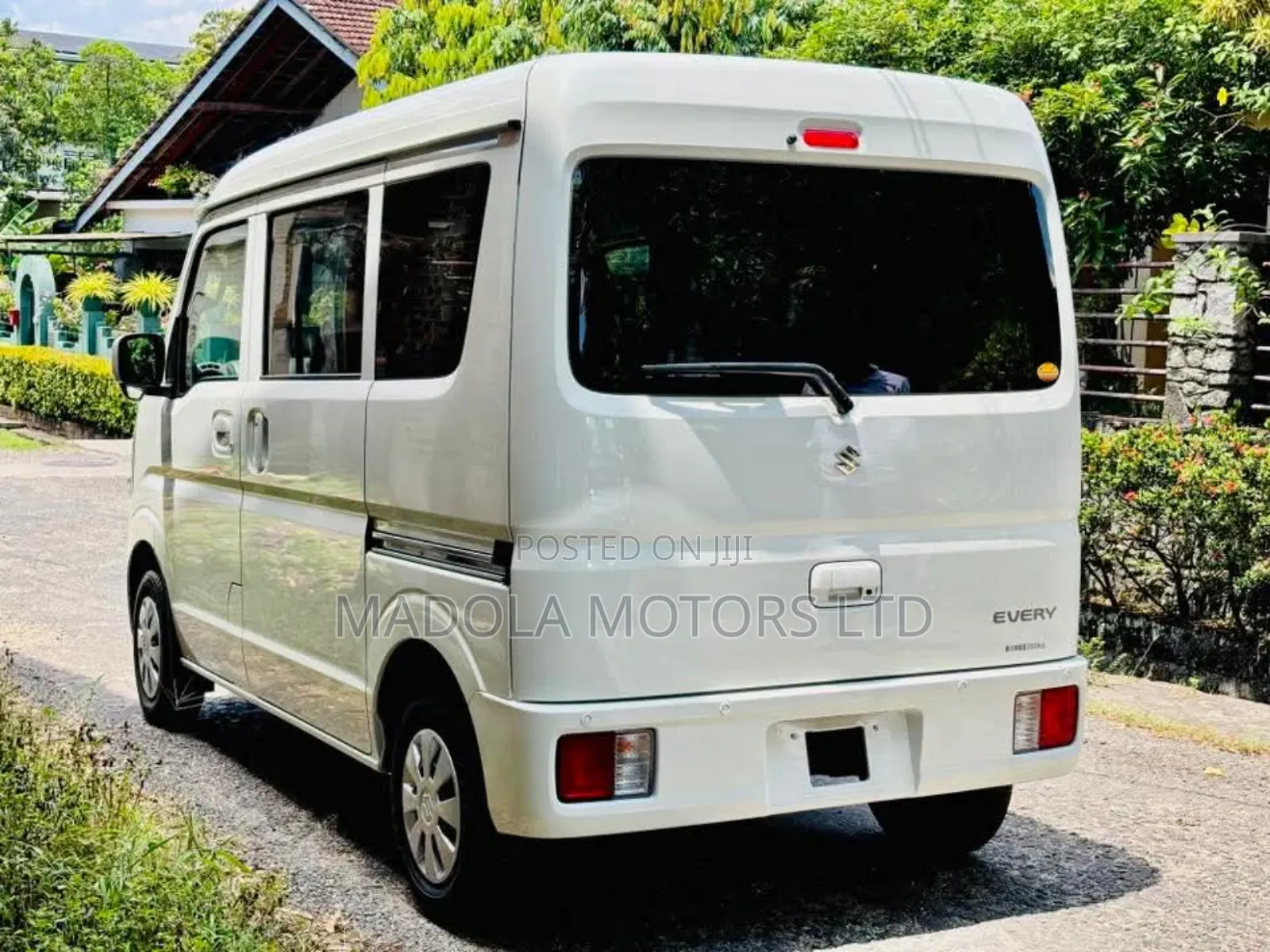 Suzuki Every Wagon 2019 White