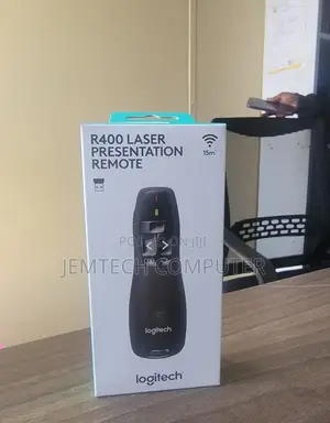 Logitech R400 Wireless Presenter - Black
