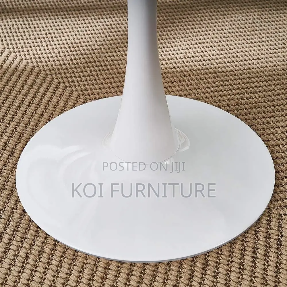 Coffee Table; Sleek Round Marble Coffee Table