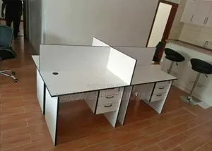 Modern 4-Way Office Workstation for Productive Teams