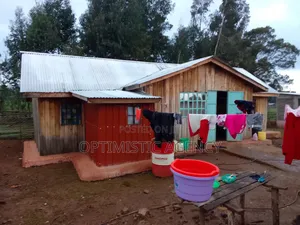Quick Sale 2 Bedrooms Semipermanent House on Sale