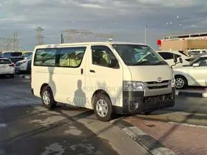 Toyota HiAce 2019 White