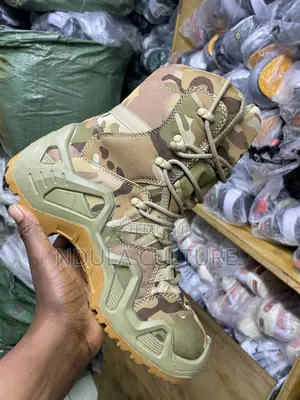 Lowa Military Tactical Boots