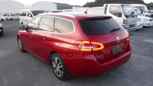 Peugeot 308 2019 Red