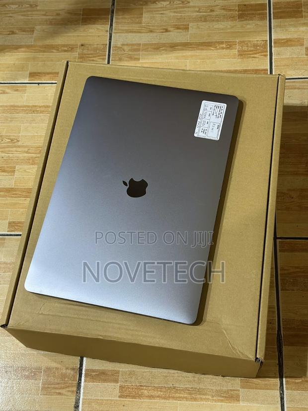 Laptop Apple MacBook Pro 2019 16GB Intel Core i9 SSD 1T - thumbnail 3
