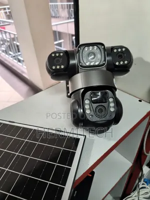 Triple Lens Triple Screen Different Angle Capture 4g Solar Camera