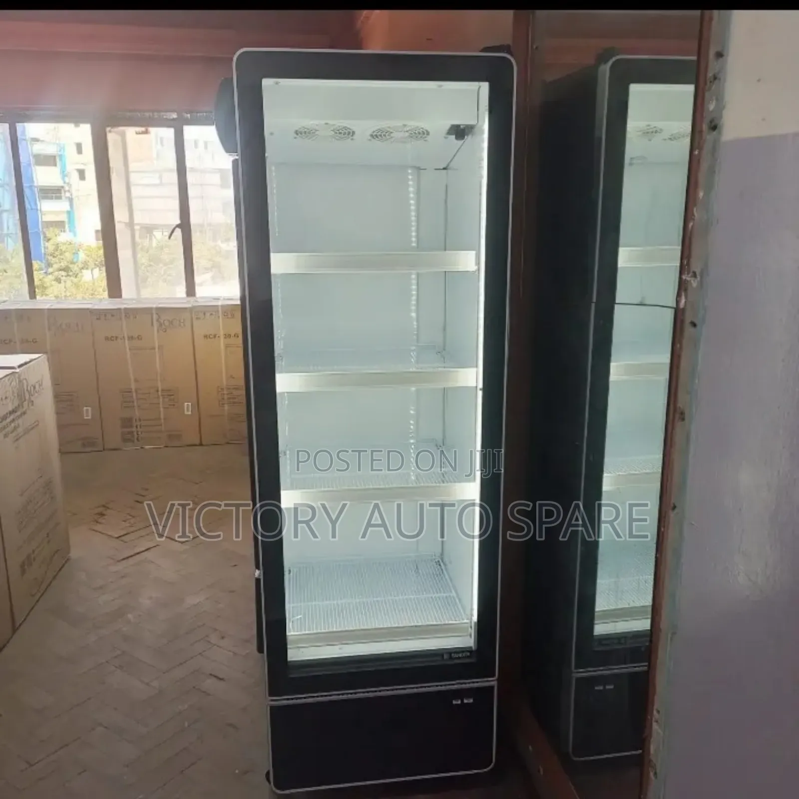 Good Looking Display Fridge/Chiller