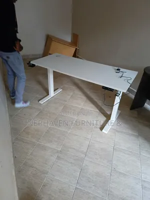 Electric Desk for Flexible Sitting Standing