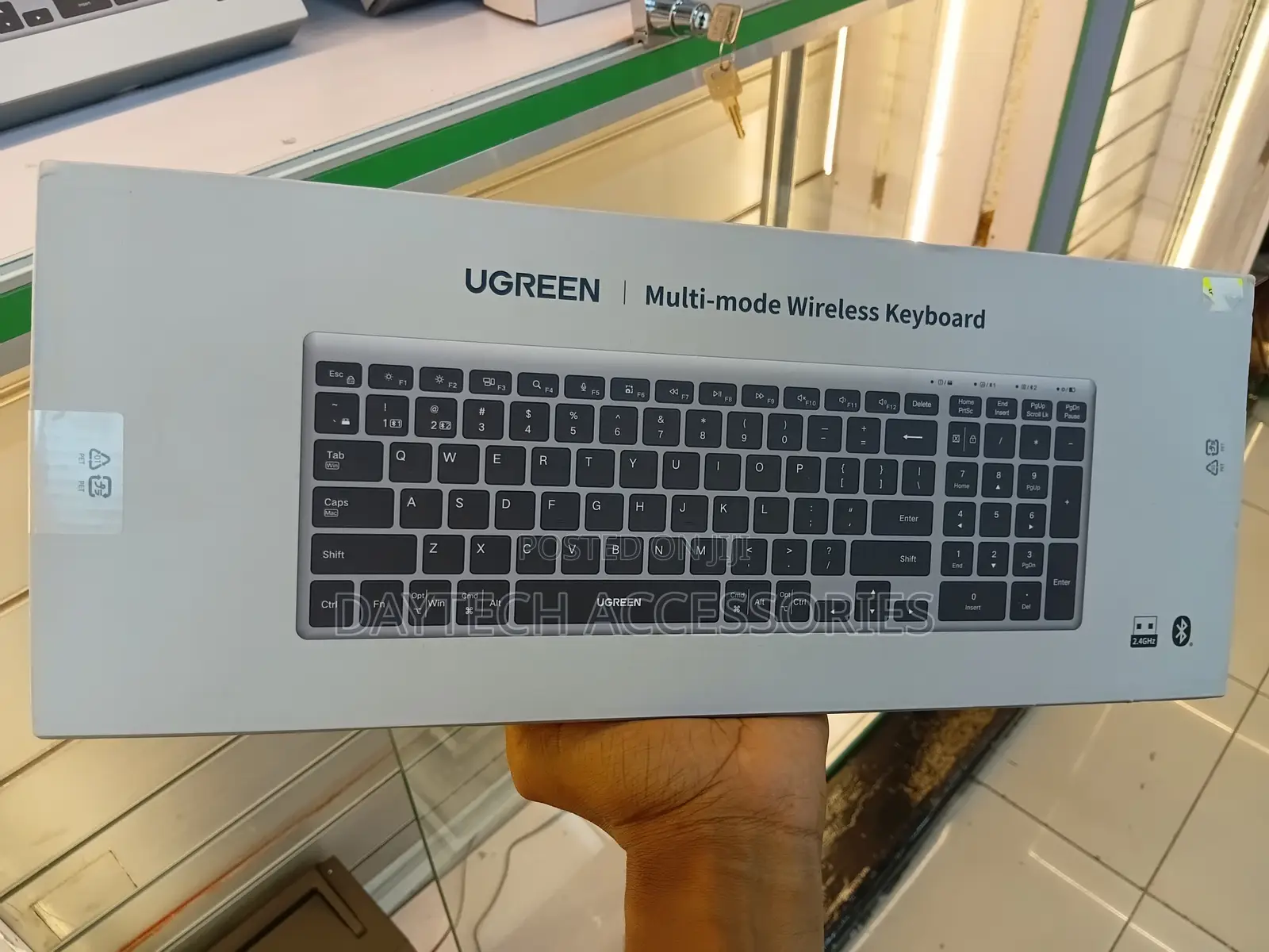 Ugreen Wireless Keyboard Bluetooth 5.4 2.4ghz Rechargeable.