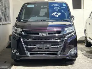 Toyota Noah 2019 Purple
