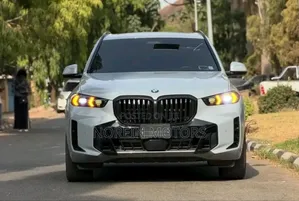 BMW X5 2019 Off white