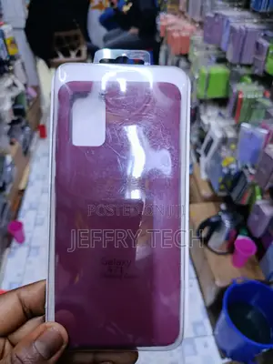 Wuacy Samsung Galaxy A71 Liquid Silicone Case With Cloth Lining Maroon