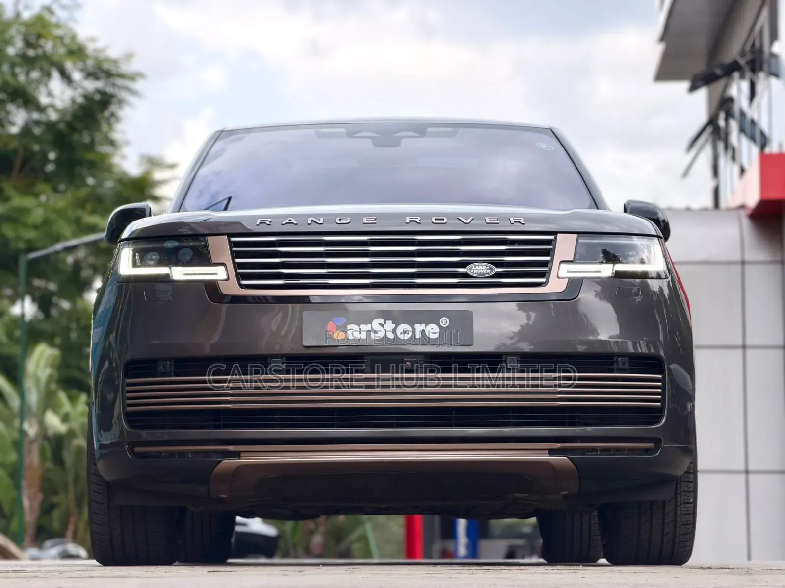 Land Rover Range Rover Vogue 2023 Brown