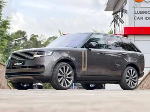 Land Rover Range Rover Vogue 2023 Brown