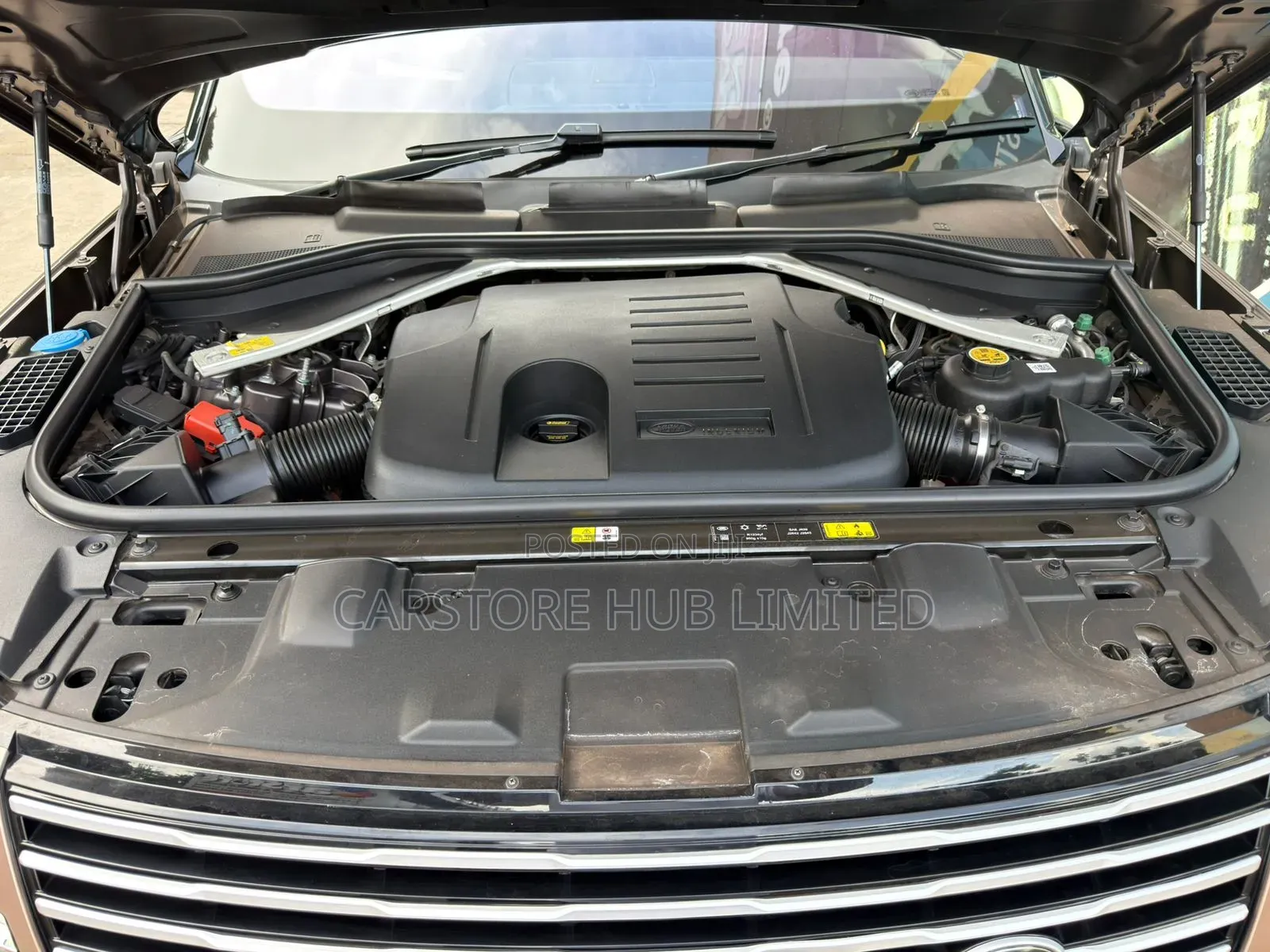 Land Rover Range Rover Vogue 2023 Brown