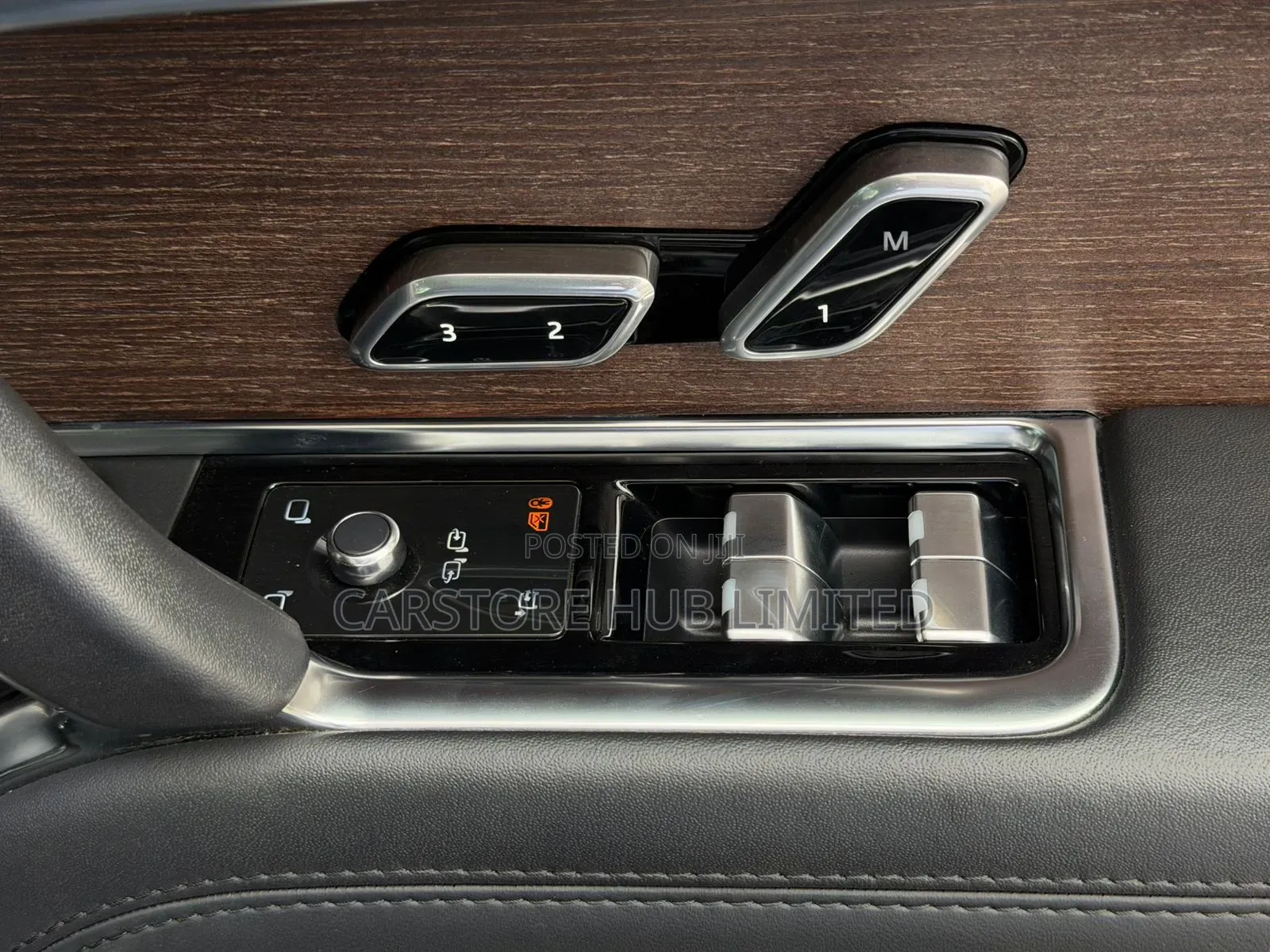 Land Rover Range Rover Vogue 2023 Brown