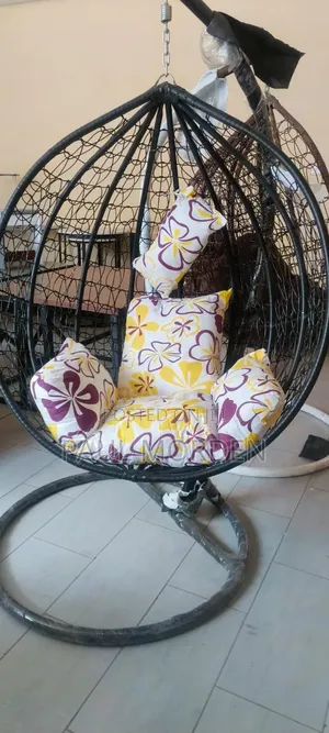 Outdoor Use:Comfortable Swing Chair