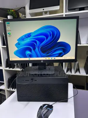 Desktop Computer HP 200 G4 8GB Intel Core i7 HDD 500GB