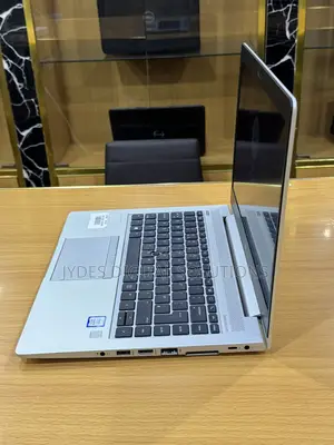 Laptop HP EliteBook 830 G5 8GB Intel Core i5 SSD 256GB