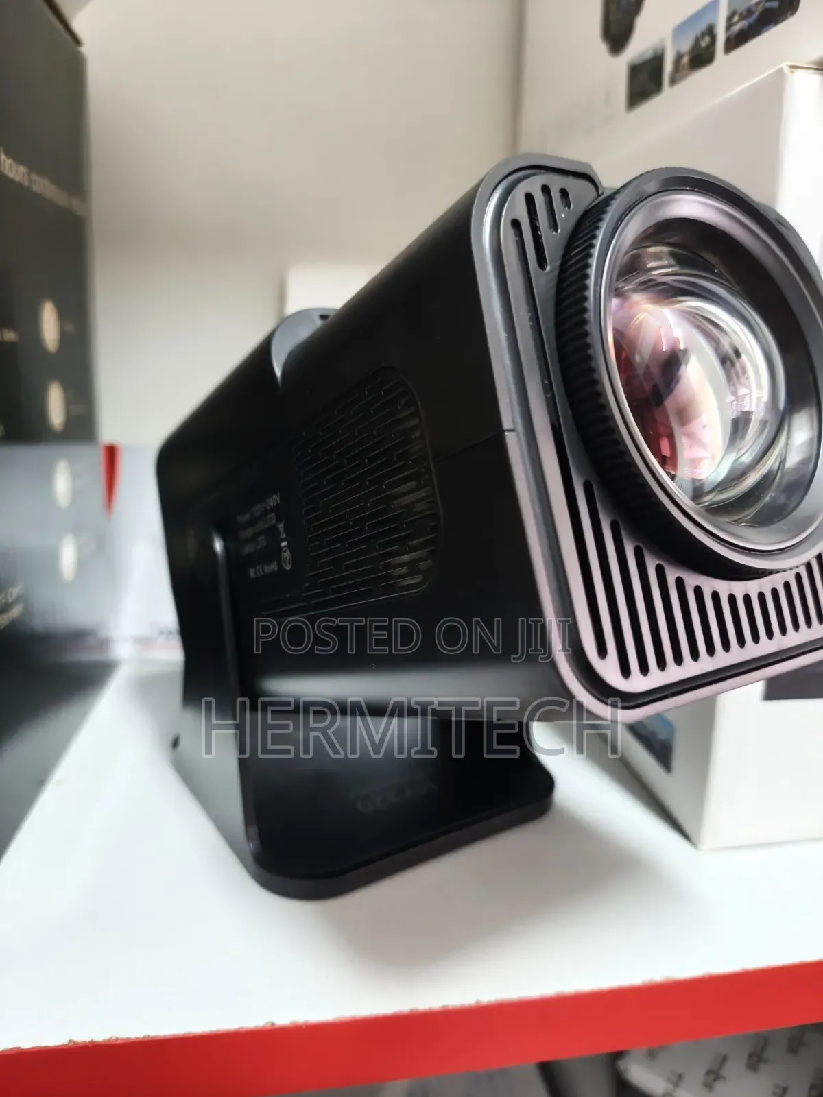 Hy 320 Improved Projector  LCD