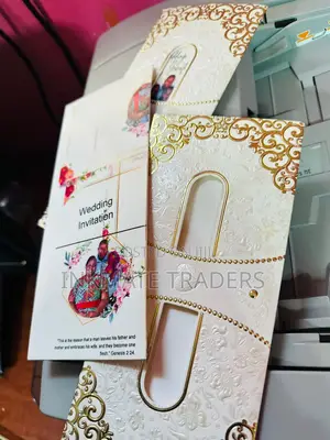 Royal-Themed Wedding Card Printing